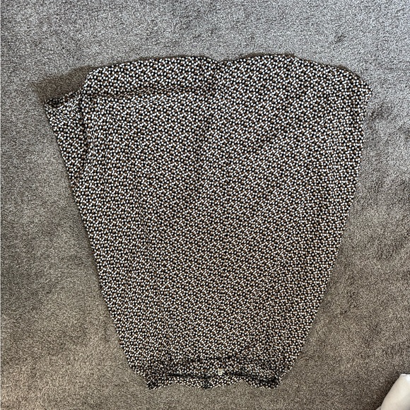 Max Studio Floral Black and White Women's Skirt - Picture 7 of 10